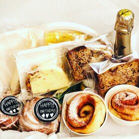 Champagne ontbijt p.p. ( CAVA)